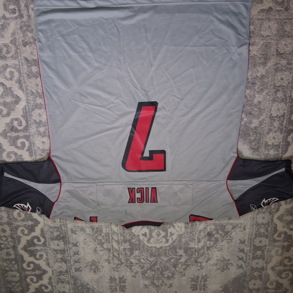 Reebok Men's Gray and Red Falcons Jersey - Picture 3 of 3
